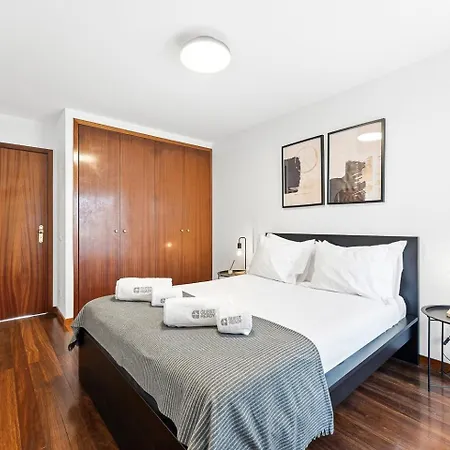 Guestready - Charming Duplex With Twin Terraces * 加亚新城